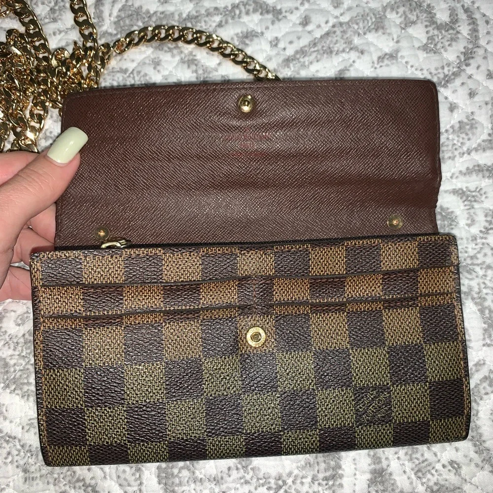 Louis Vuitton Handbag - Picture 4 of 9